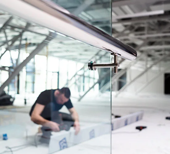 Englewood, FL highly skilled glass repair technicians