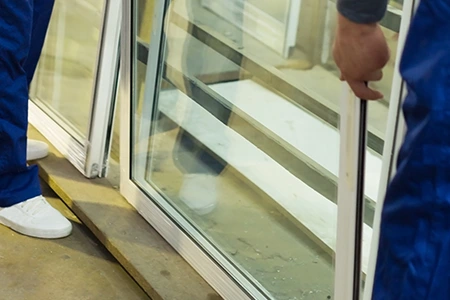 Commercial Glass Repair Technician in Englewood, FL